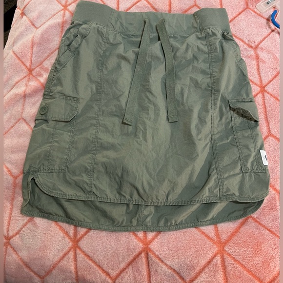 Calvin Klein Jeans Cargo Mini Skirt 🔥 - Picture 2 of 4